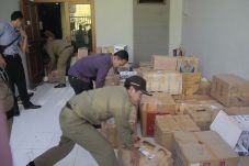 Gudang Obat Ilegal Digerebek