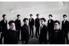 EXO Raih Penghargaan...