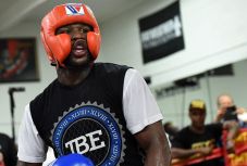Rencana Pensiun Mayweather...