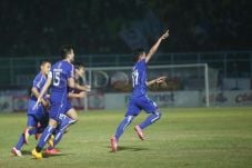 Singo Edan Nyaris Salah...