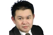Properti dan Saham