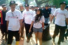 Harnojoyo: Ayo Bersihkan...