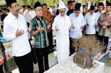 Raja Inal dan Rizal...