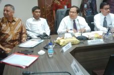 Sudirman Kembali Absen...