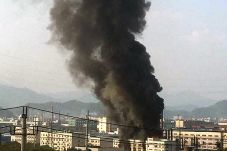 Pabrik Kimia di China...
