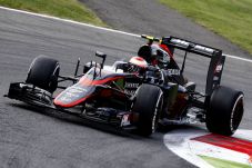 Jenson Button Tinggalkan...