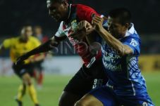 Tantan di Antara Persib...