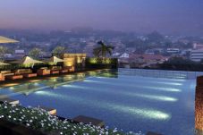 Hotel Crowne Plaza Kini...