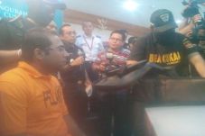 Selundupkan Sabu ke...