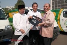 Daihatsu Serahkan 50...