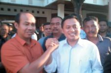 Menang Gugatan, Agung...
