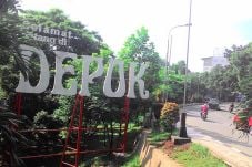 Puluhan Bangunan di...