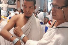 Gelang Enam Lapis Antisipasi...