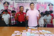 Dua Oknum Pol PP Tertangkap...