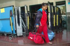 Atlet Tenis Meja Terusir,...