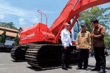 600 Unit Pindad Excava...