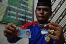 Selundupkan Sabu dalam...