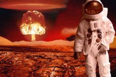 Bos SpaceX Ingin Membom...
