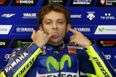 Secara Jantan, Rossi...