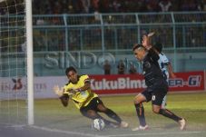 Arema Lebih Senang Perang...