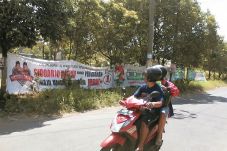 APK KPU Sidoarjo Amburadul