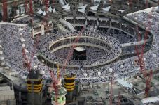 Tragedi Crane dan Mega...