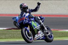 Lorenzo Rebut Pole Position,...