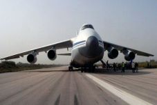Pesawat Kargo Rusia...