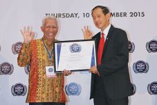 BNI Syariah Borong Dua...