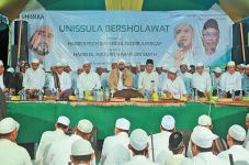 Unissula Ajak Ribuan...
