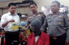 Sembunyikan Sabu dalam...