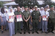 Pelajar Diajak Jadi...