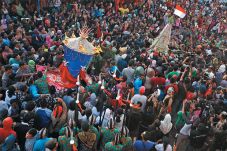 Hanya Lima Menit, 4...