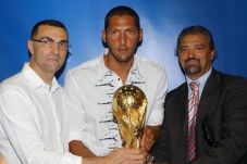 Legendaris Yakin, Scudetto...