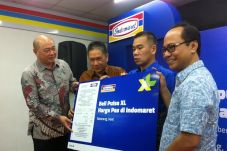 Beli Pulsa XL di Indomaret...