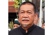 Aher Naik Haji, Deddy...