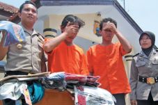 Spesialis Pencuri Baju...