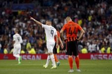 Benzema Masuk 10 Pencetak...