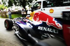 Renault Pensiun Jadi...