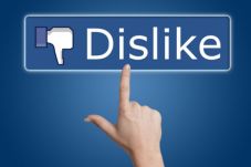Tombol Dislike di Facebook...
