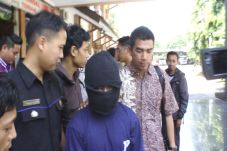 Siswi SMP Dibawa Kabur...