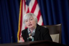 The Fed Diperkirakan...