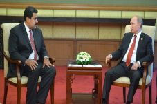 Presiden Venezuela Hendak...