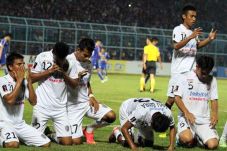 Jamu Arema, Stadion...