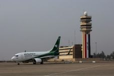 Bandara Baghdad Dihantam...