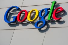 Google Buat Algoritma...