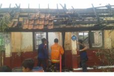 Empat Ruang Kelas SD...