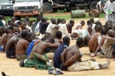 Militer Nigeria Tangkap...