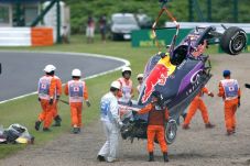 Jet Darat Red Bull Terguling,...
