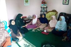 Dikabarkan Wafat, Warga...